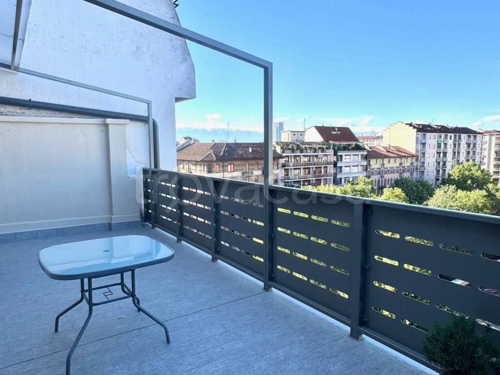appartamento in affitto a Torino in zona Crocetta