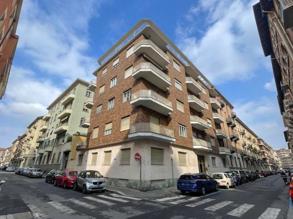 appartamento in affitto a Torino in zona Cit Turin