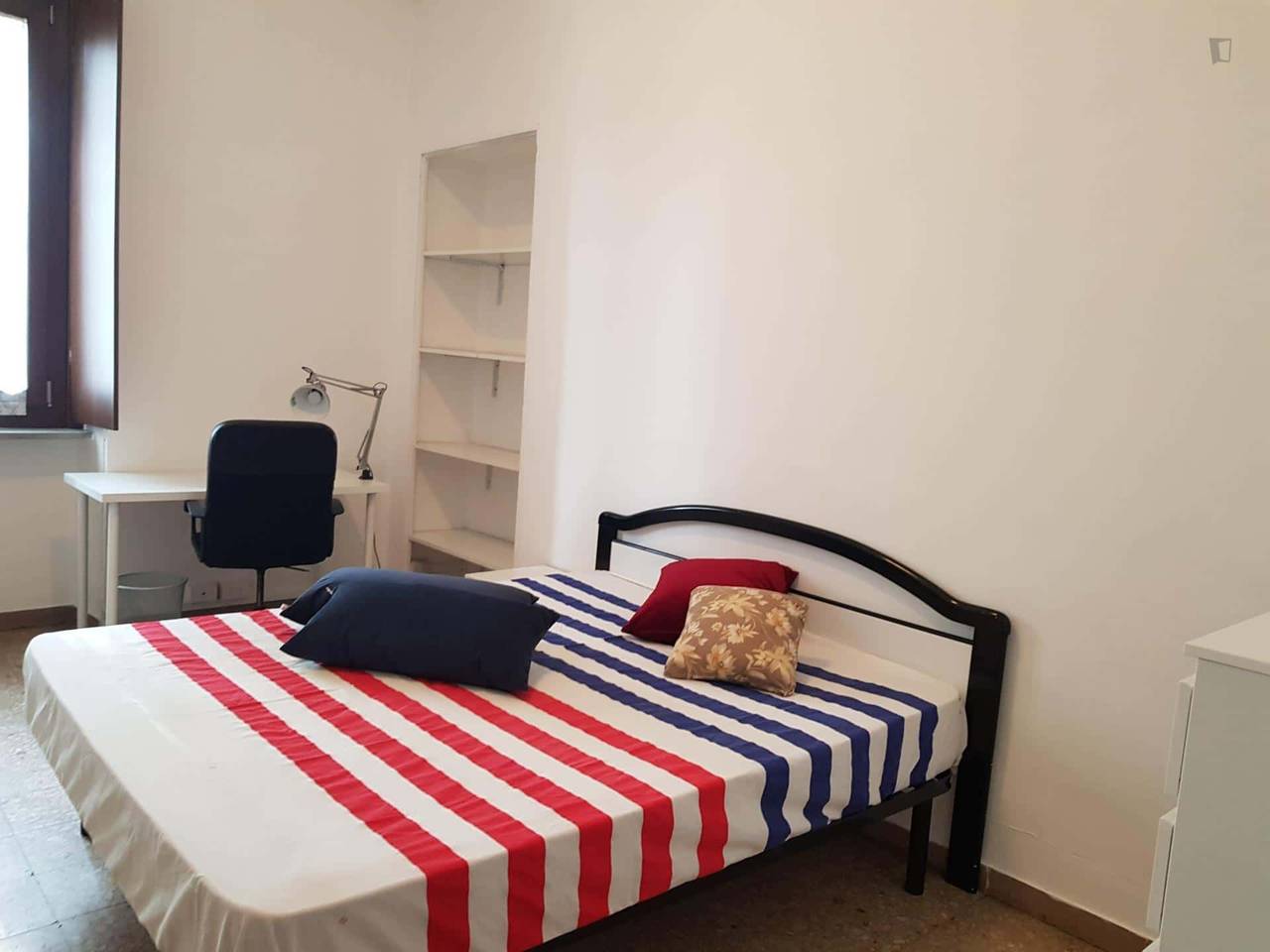 negozio in affitto a Torino in zona Cit Turin