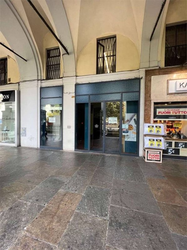 negozio in affitto a Torino in zona Centro Storico