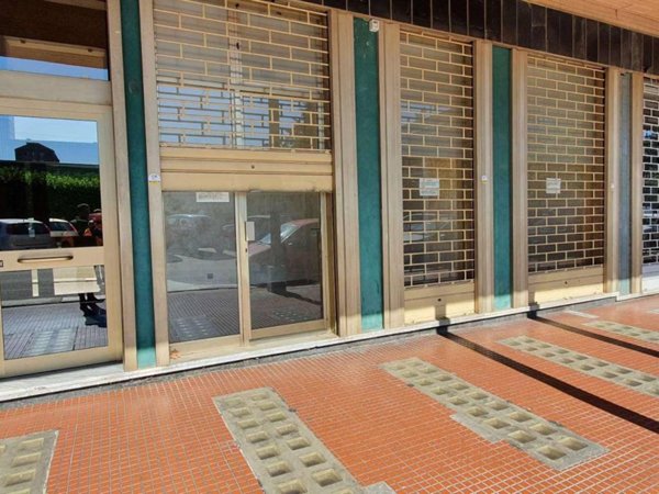 negozio in affitto a Torino in zona Mirafiori Sud
