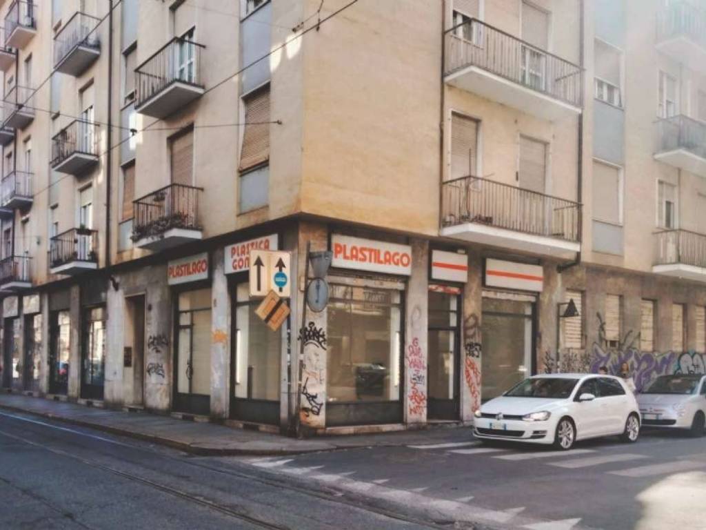 negozio in affitto a Torino in zona Vanchiglia
