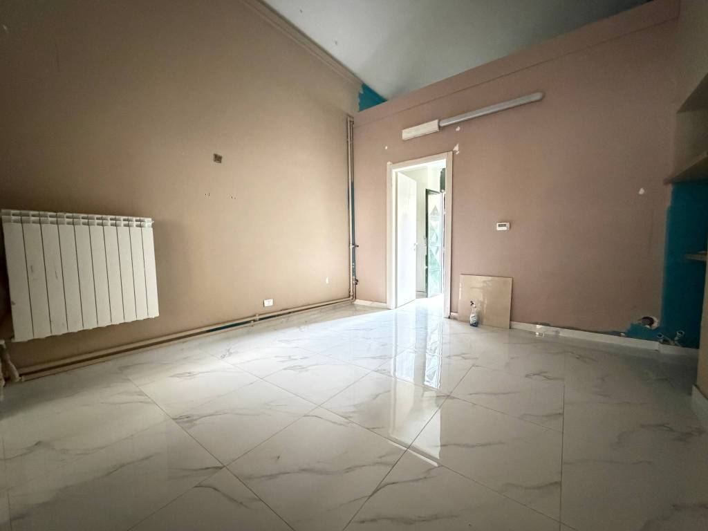 negozio in affitto a Torino in zona Campidoglio