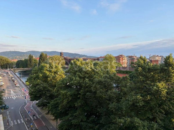 appartamento in affitto a Torino in zona Aurora