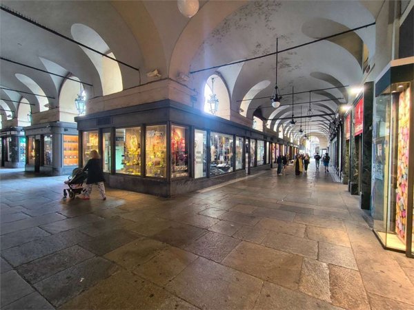 locale commerciale in affitto a Torino in zona Centro Storico