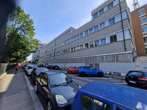 ufficio in affitto a Torino in zona Vanchiglia