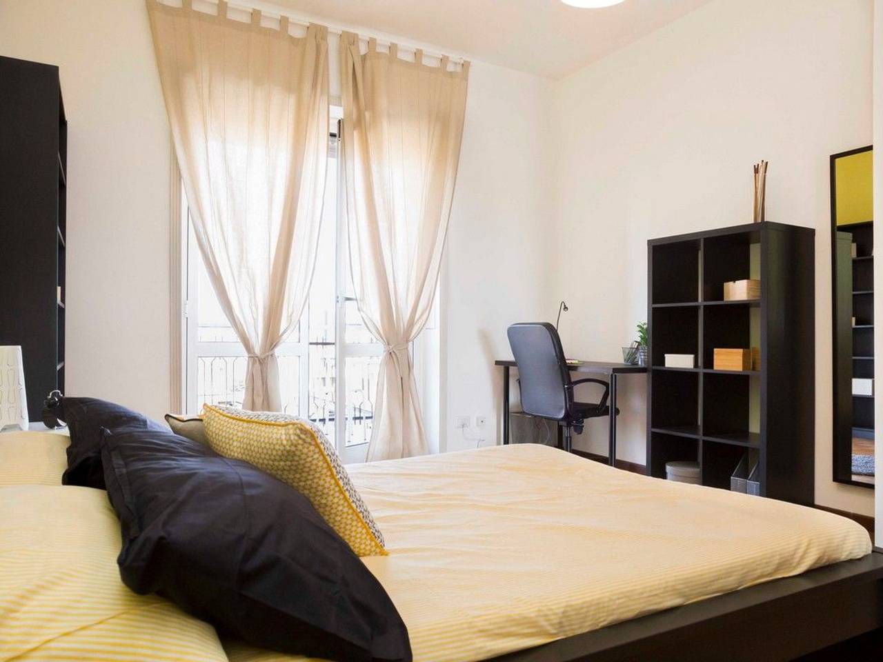 negozio in affitto a Torino in zona Borgo Po