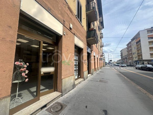 negozio in affitto a Torino in zona Lingotto