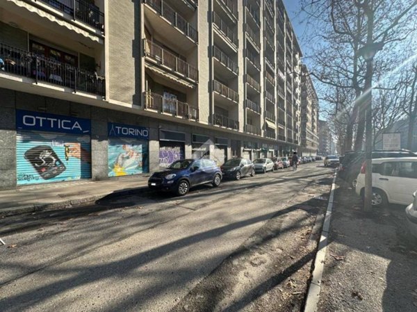 negozio in affitto a Torino in zona Santa Rita