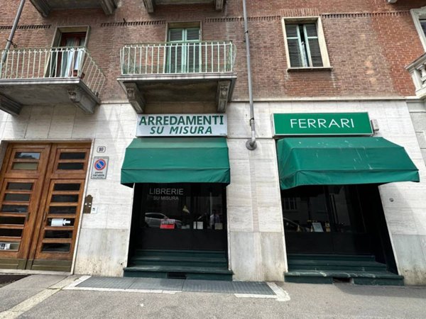 negozio in affitto a Torino in zona Cenisia