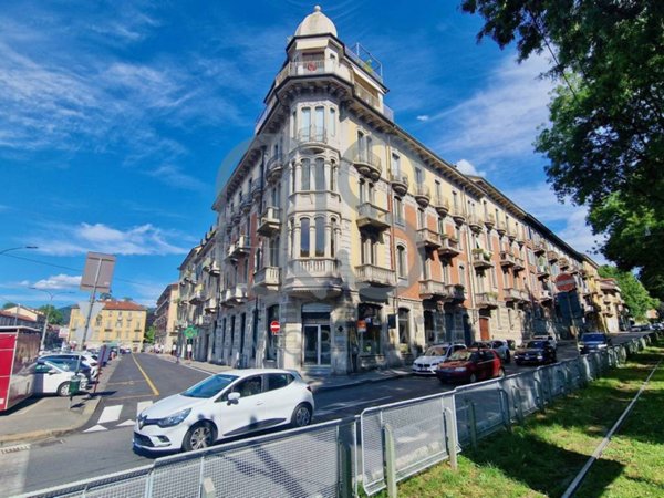 negozio in affitto a Torino in zona Madonna del Pilone