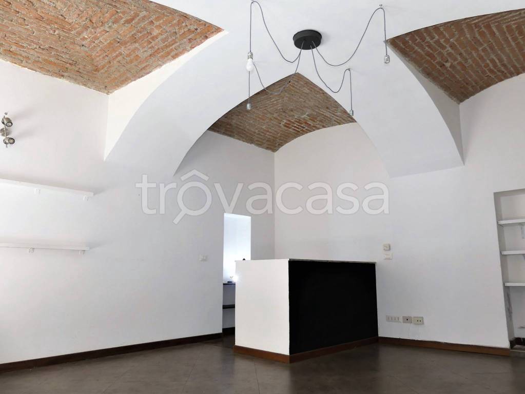 negozio in affitto a Torino
