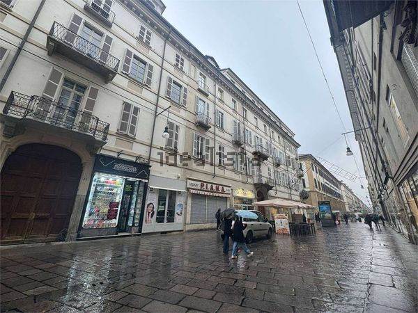 negozio in affitto a Torino in zona Centro Storico