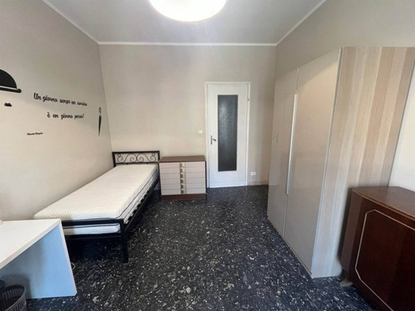 negozio in affitto a Torino in zona Borgo San Paolo