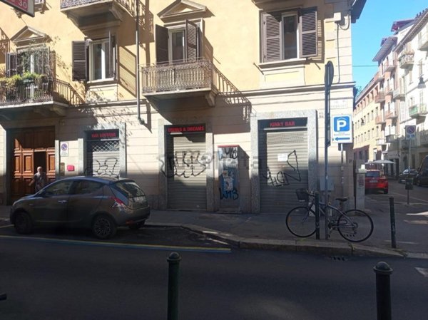 negozio in affitto a Torino in zona San Salvario