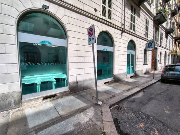 negozio in affitto a Torino in zona San Salvario