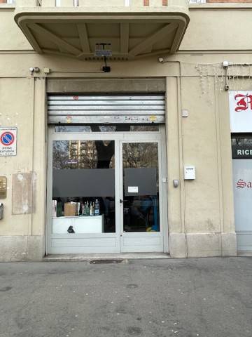 negozio in affitto a Torino in zona Lingotto