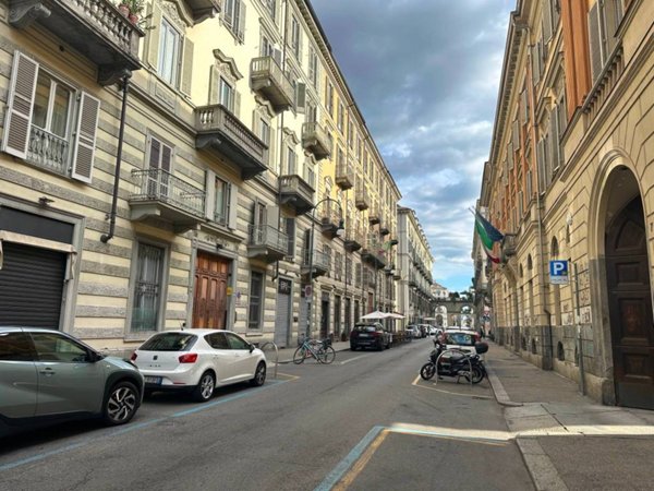 negozio in affitto a Torino in zona Gran Madre