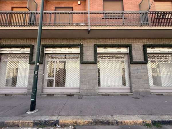 negozio in affitto a Torino in zona Madonna di Campagna