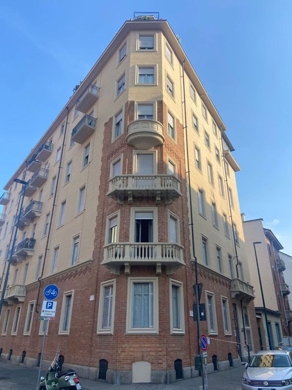 appartamento in affitto a Torino in zona Cit Turin