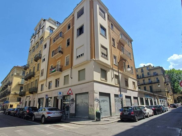 negozio in affitto a Torino