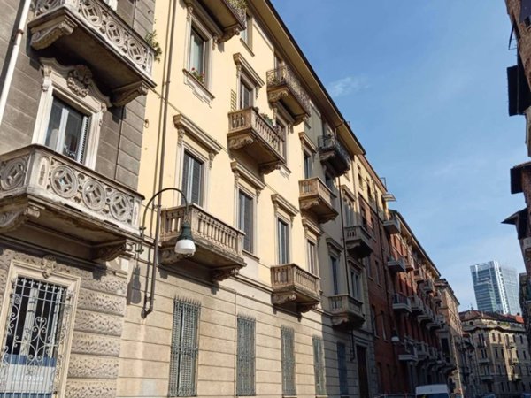 appartamento in affitto a Torino in zona Cit Turin