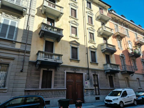 appartamento in affitto a Torino in zona Cit Turin