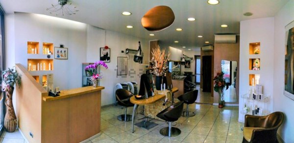 locale commerciale in affitto a Torino in zona Borgata Lesna