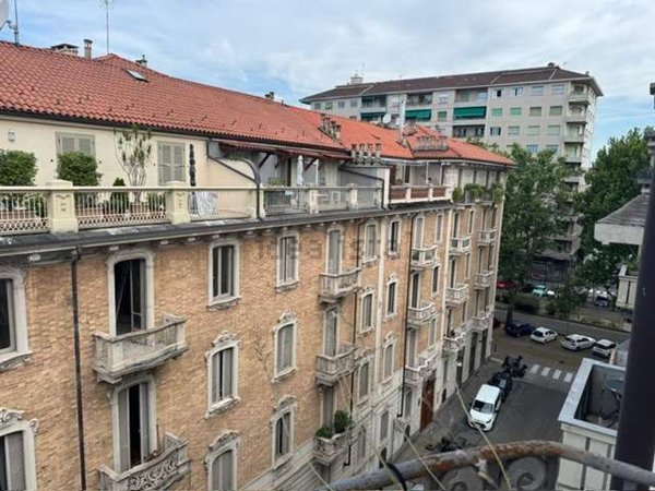 appartamento in affitto a Torino in zona Cit Turin