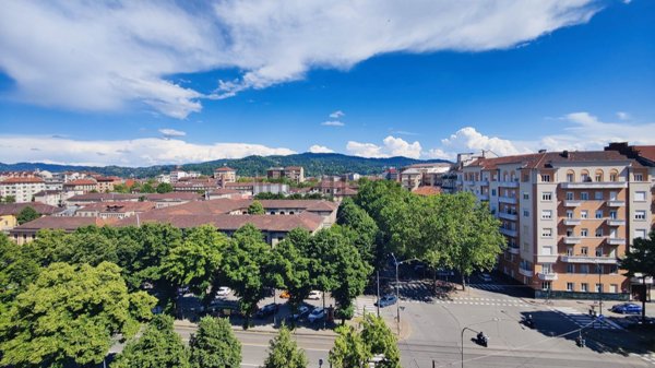 appartamento in affitto a Torino in zona Crocetta