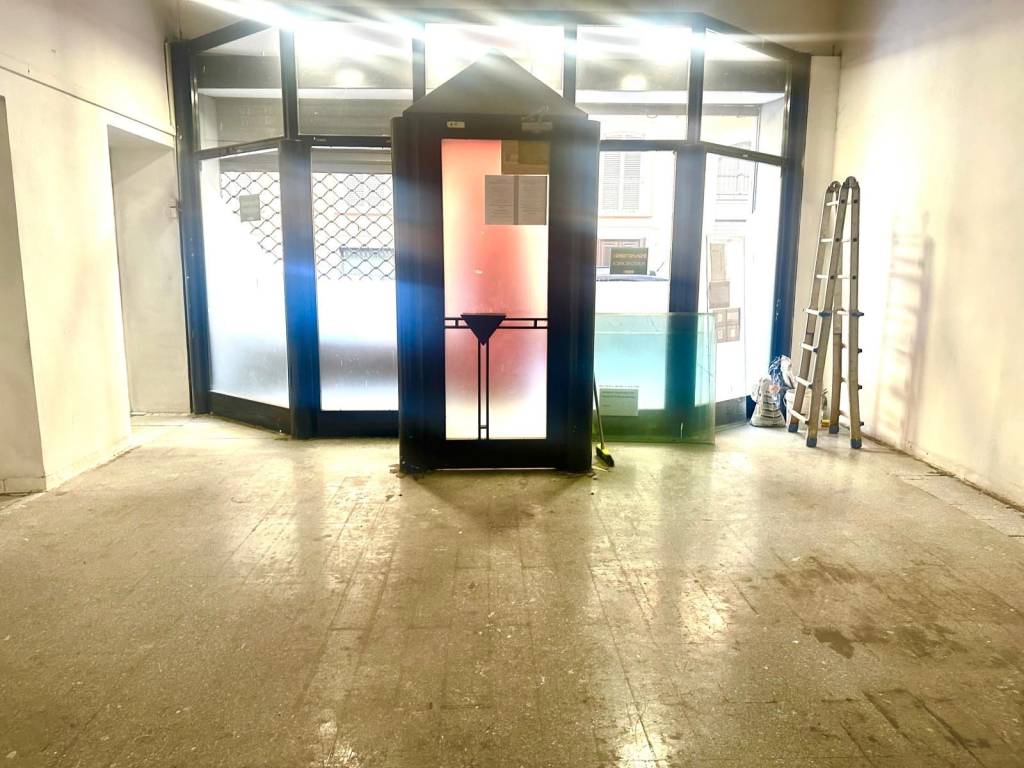 negozio in affitto a Torino in zona Vanchiglietta