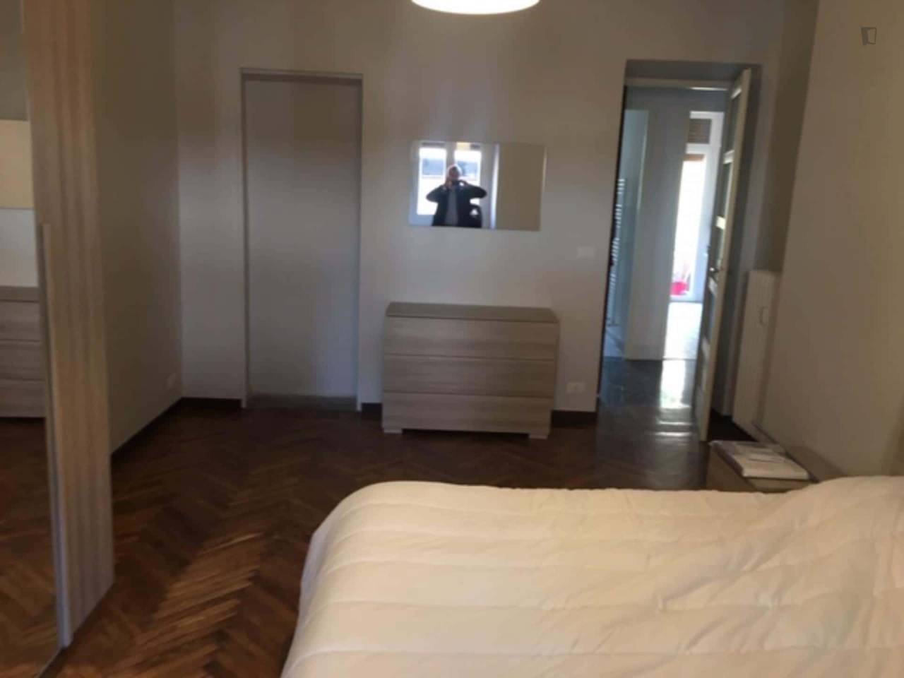 negozio in affitto a Torino in zona Cit Turin