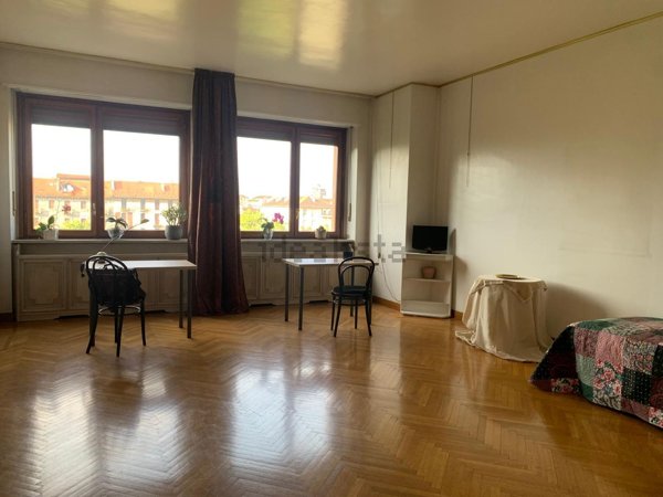 appartamento in affitto a Torino in zona Cit Turin