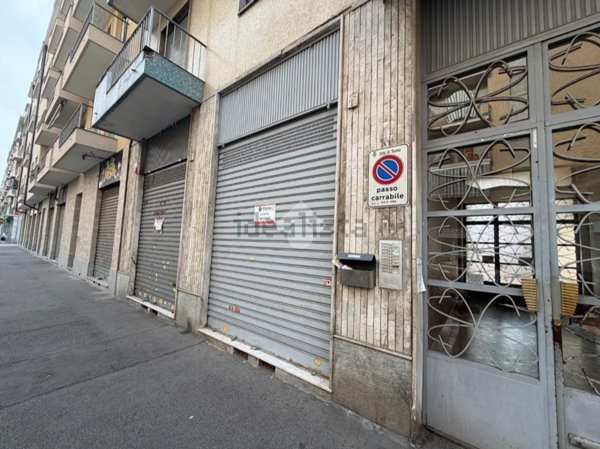 negozio in affitto a Torino in zona Lucento