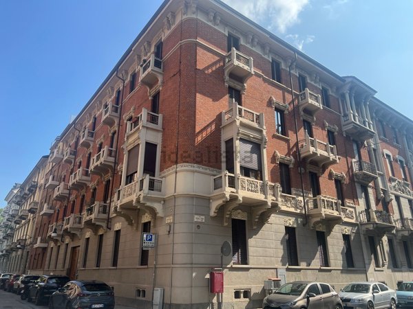 appartamento in affitto a Torino in zona Cit Turin