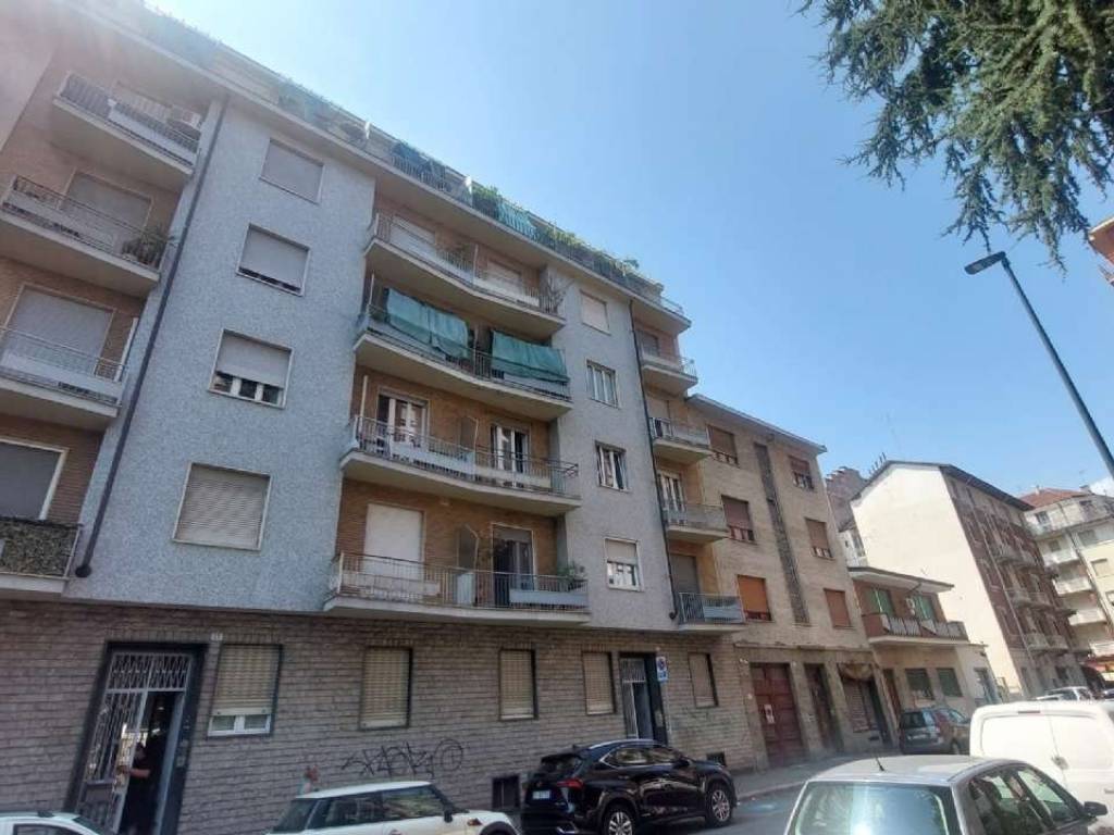appartamento in affitto a Torino in zona Cenisia