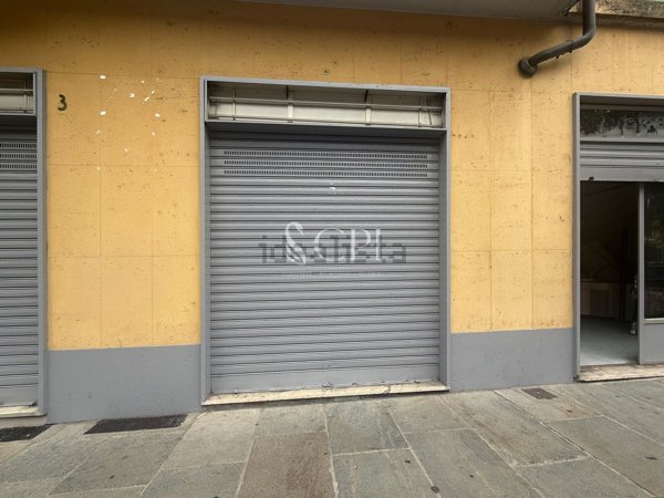 locale commerciale in affitto a Torino in zona Aurora