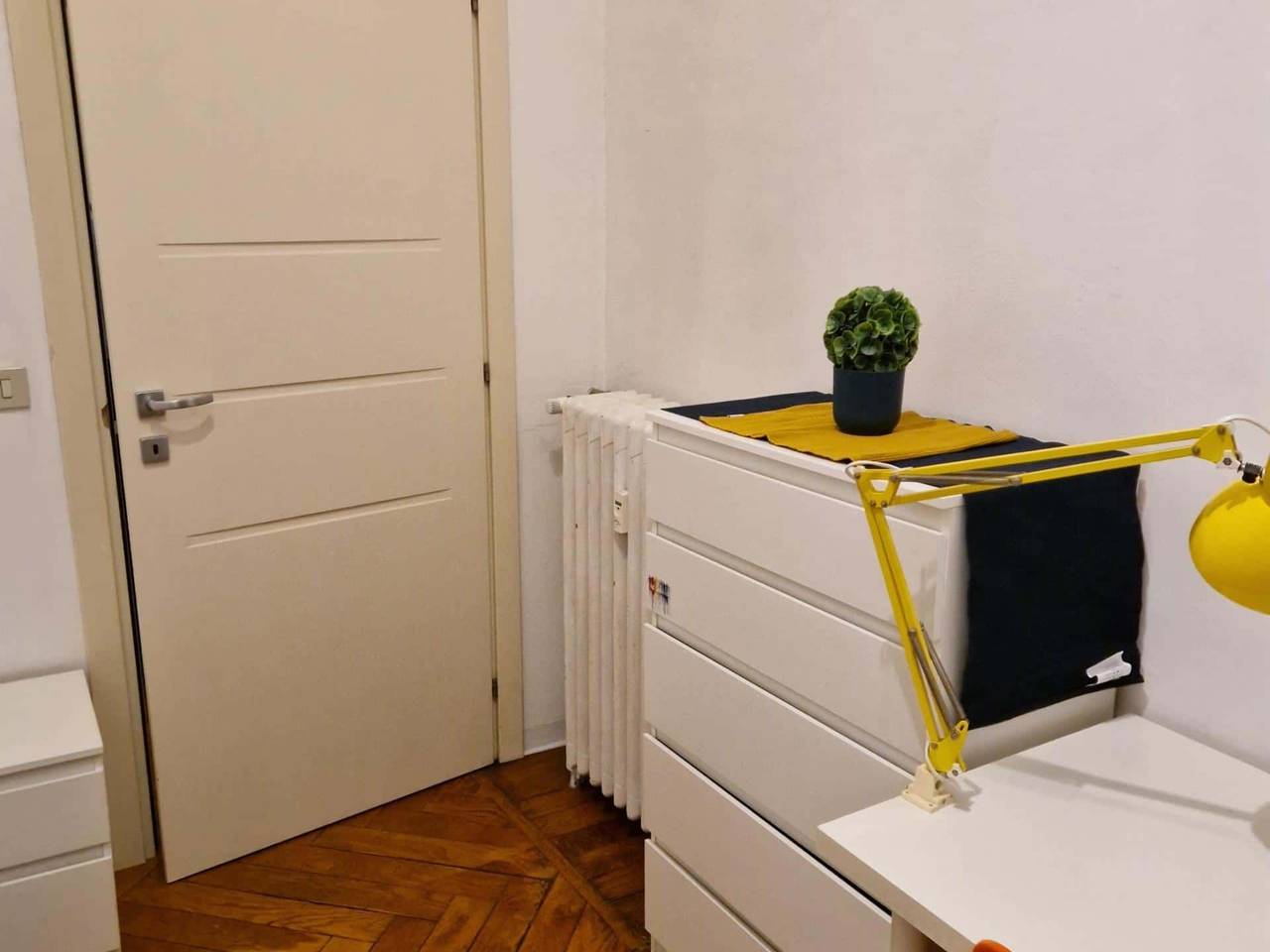 negozio in affitto a Torino in zona Cit Turin
