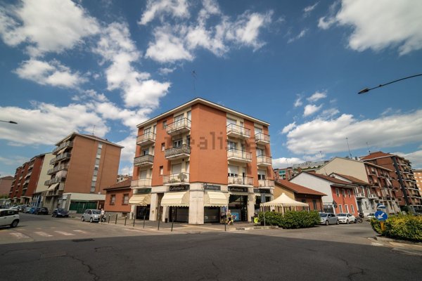 negozio in affitto a Torino in zona Santa Rita
