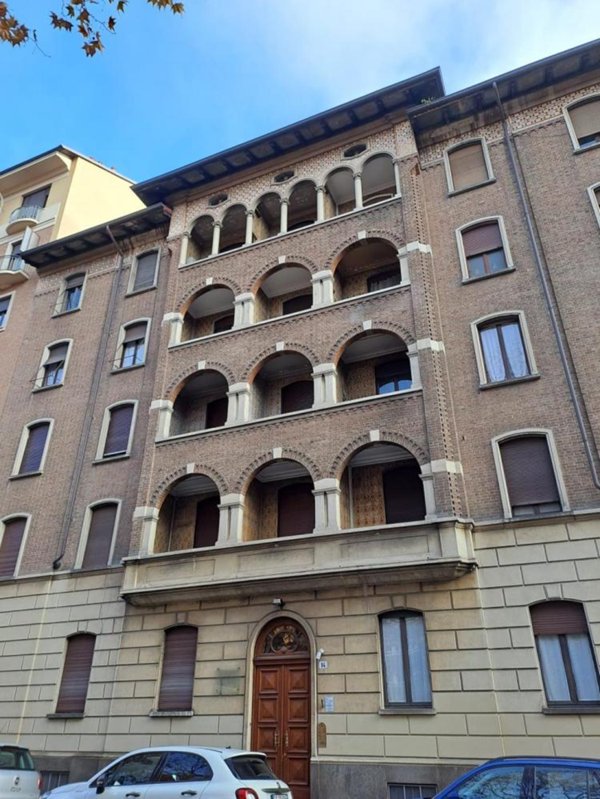 appartamento in affitto a Torino in zona Cit Turin