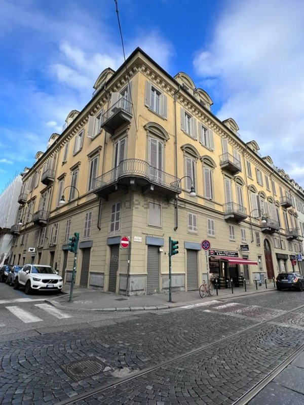 appartamento in affitto a Torino in zona Aeronautica