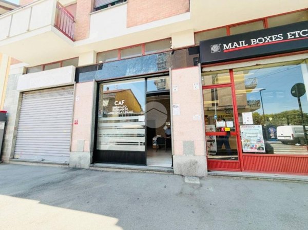 negozio in affitto a Torino in zona Lucento