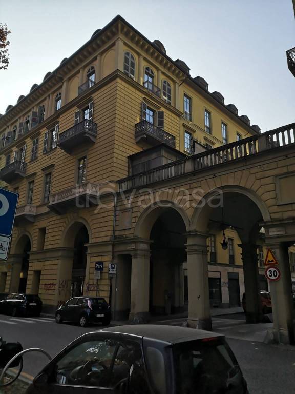 appartamento in affitto a Torino in zona Crocetta