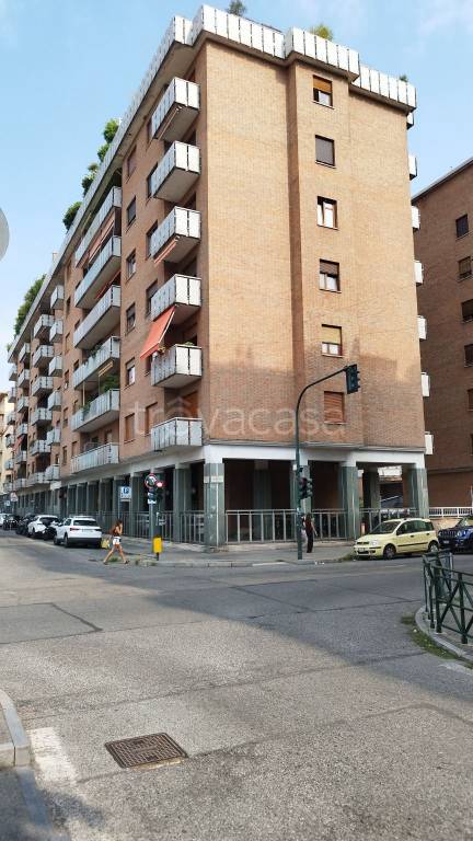 appartamento in affitto a Torino in zona Cit Turin