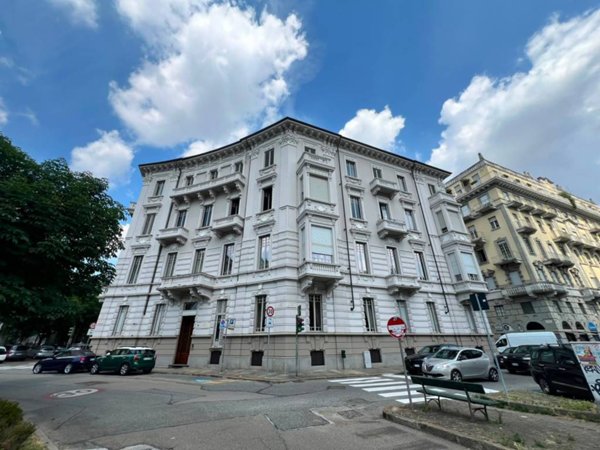 appartamento in affitto a Torino in zona Crocetta