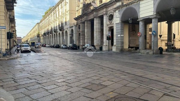 bivano in affitto a Torino in zona Centro Storico