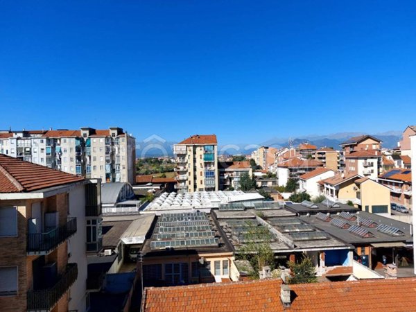 appartamento in affitto a Torino in zona Pozzo Strada