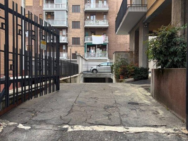 box auto in affitto a Torino in zona Crocetta