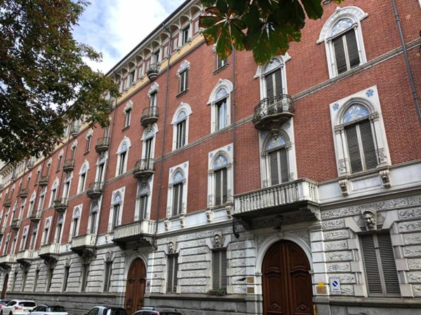 appartamento in affitto a Torino in zona Crocetta