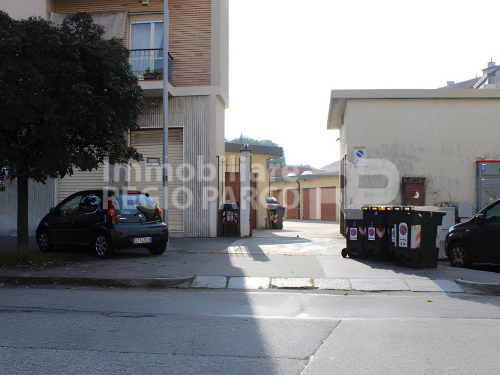 box auto in affitto a Torino in zona Vanchiglietta